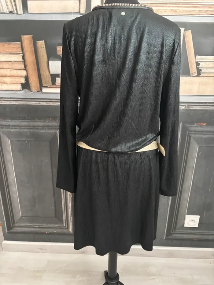 Robe noir scintillante - photo numéro 4