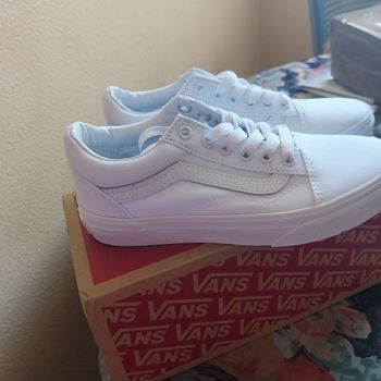 Vans old skool jamais porté Pointure 32 neuves
