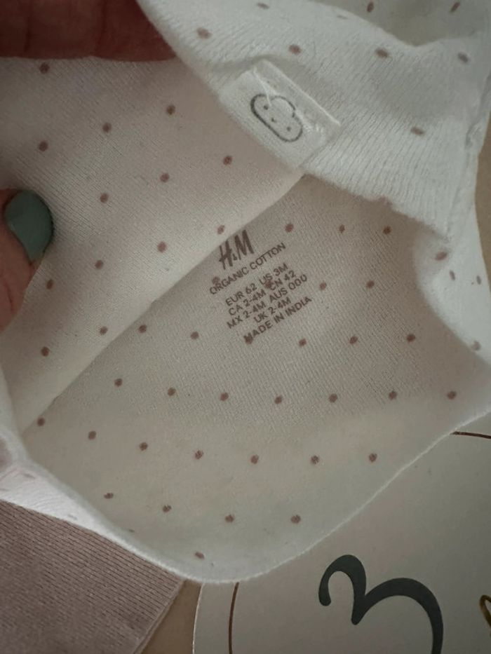 Lot de 2 bonnets fille h&m 62 cm - photo numéro 3