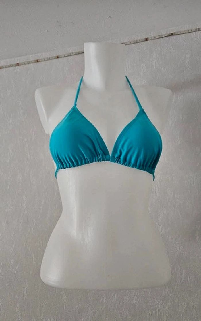 Haut de maillot de bain,
Lemon Bay.
Possibilité de rajouter un rembourrage
Taille : 36