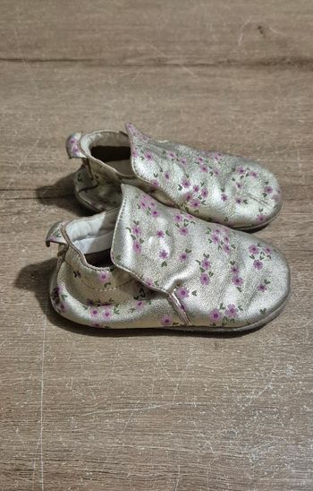 Chaussons souples cuir T.23 🌸 