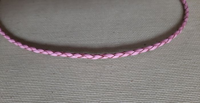 Ras de cou en cuir rose neuf - photo numéro 3