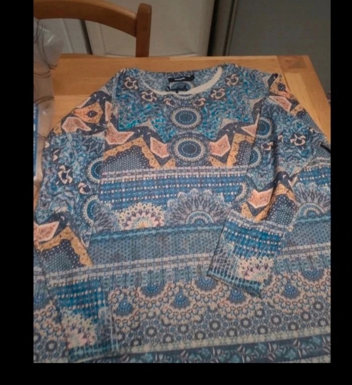 Pull Desigual femme neuf