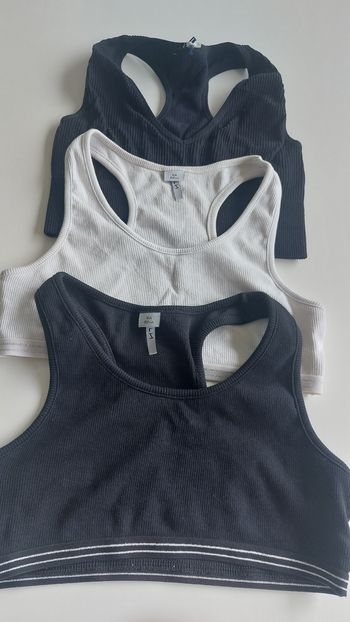 Lot 3 brassières