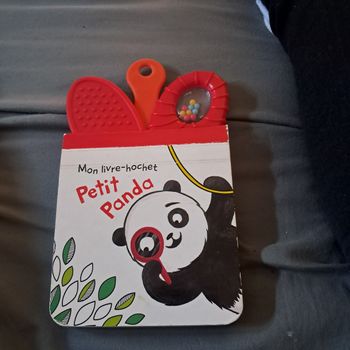 Mon  livre  hochet  Petit Panda 