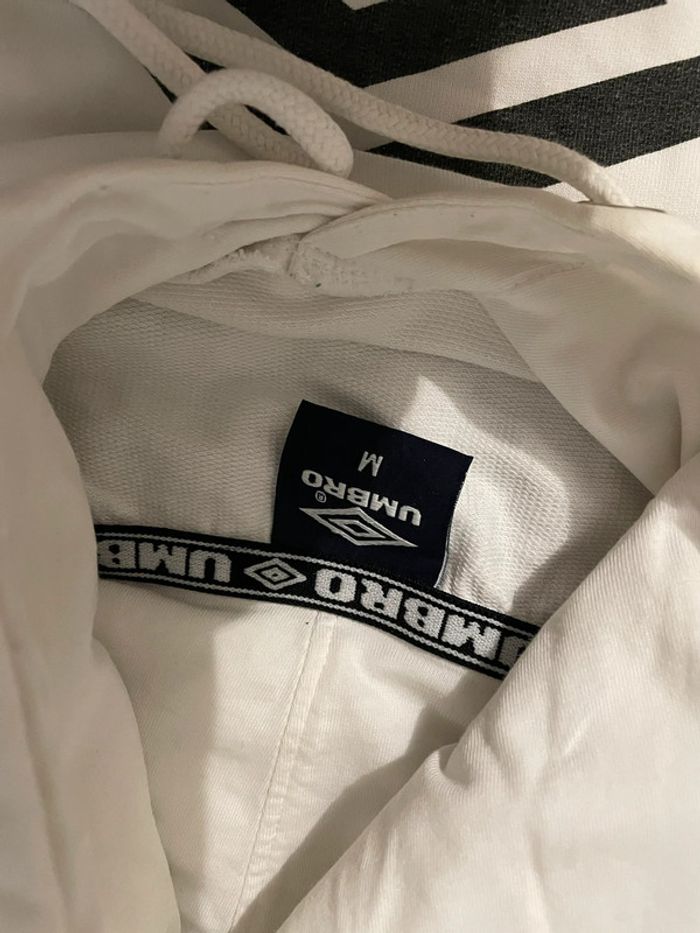 Pull Umbro - photo numéro 2