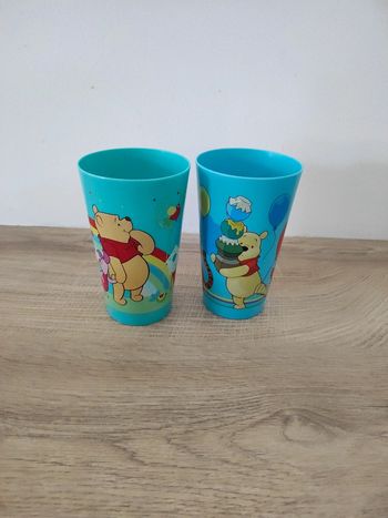 Lot 2 verres gobelets Disney