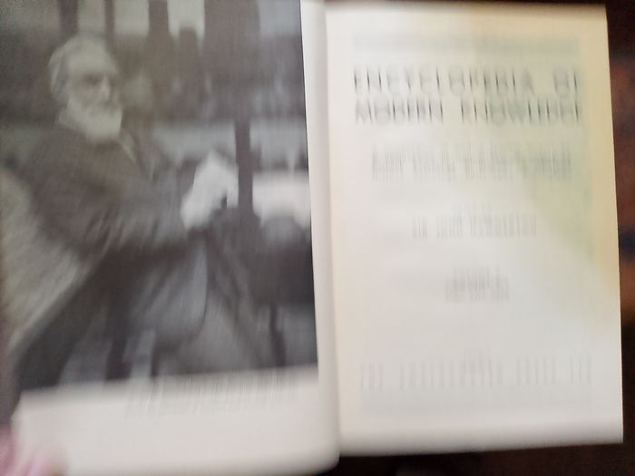 ENCYCLOPÉDIA OF MODERN KNOWLEDGE - photo numéro 6