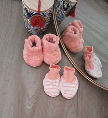 2 paires de chaussons fille 🌸 6 mois