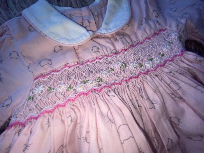 Superbe robe à smock creatrice 6 mois fille chat fleurs liberty - photo numéro 3