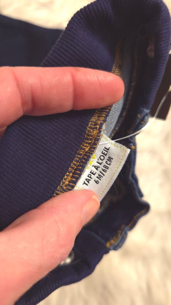 (Neufs non portés) 🏷🏷🥰😍💙 sweat et jeans 6 mois garçon 💙😍🥰 - photo numéro 8