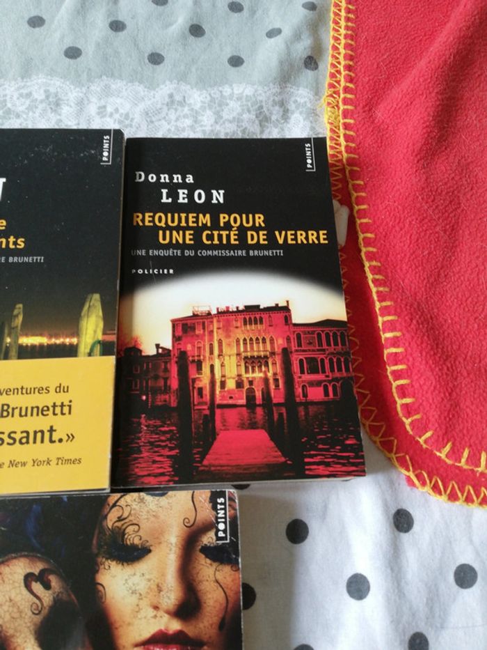 Lot policier - photo numéro 4