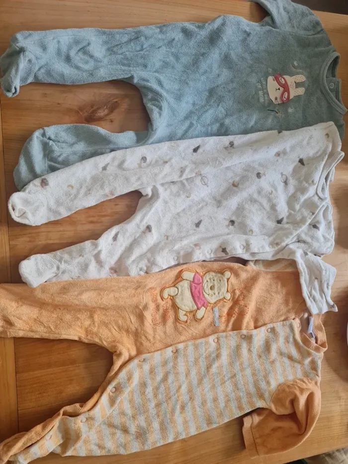 Lot de 3 pyjamas velours taille 12 mois