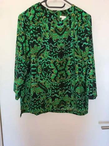 Blouse manche longue verte taille 40