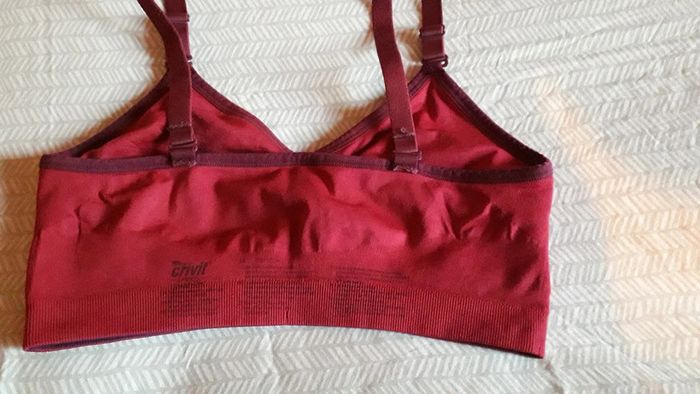Soutien-gorge brassière de sport neuve - photo numéro 2