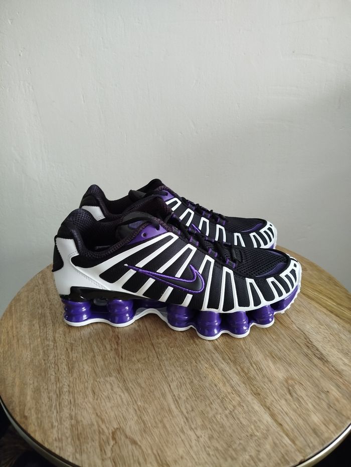 Baskets Nike T 38,5 - photo numéro 6