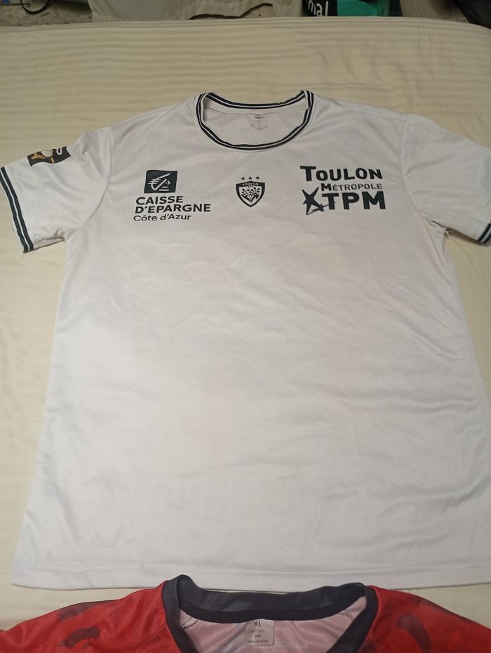Lot de 2 teeshirt non officiel du rugby club toulonnais neuf - photo numéro 4