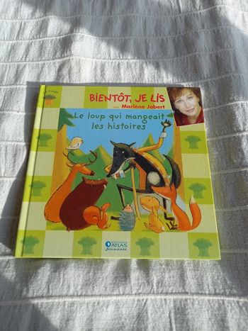 Le loup qui mangeait les histoires livre sans cd