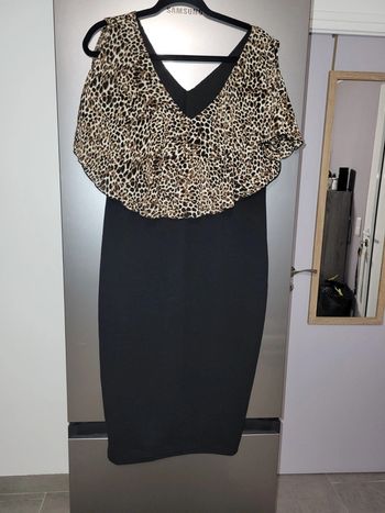 Robe moulante léopard