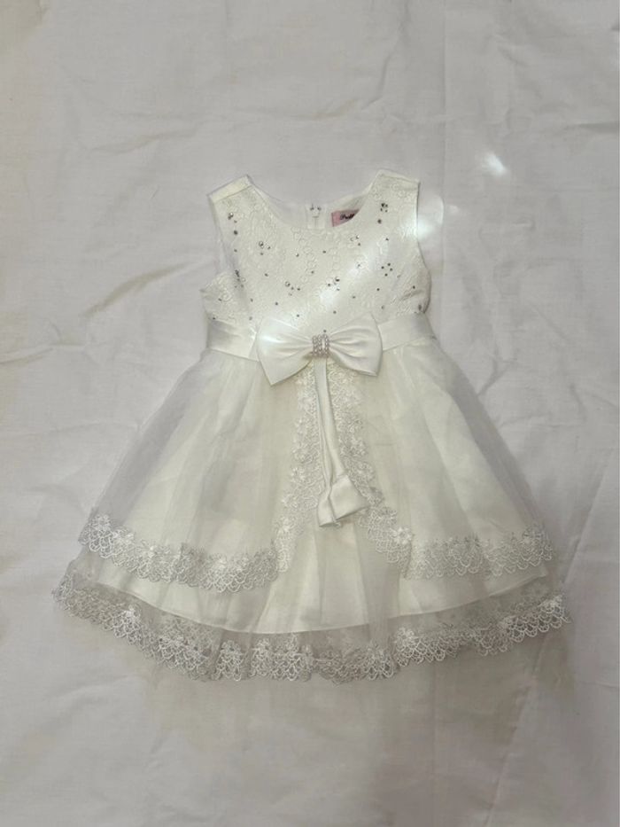 Robe festive blanche