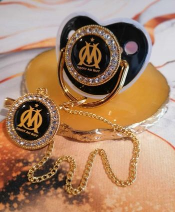 Tétine olympique de Marseille noir et doré