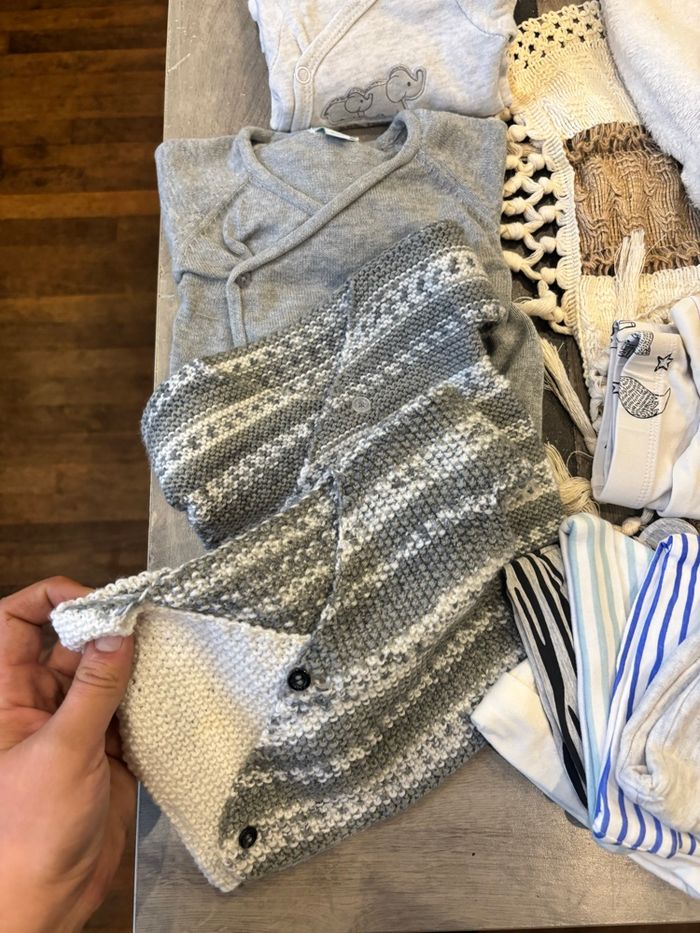 Gros lot un mois - photo numéro 2