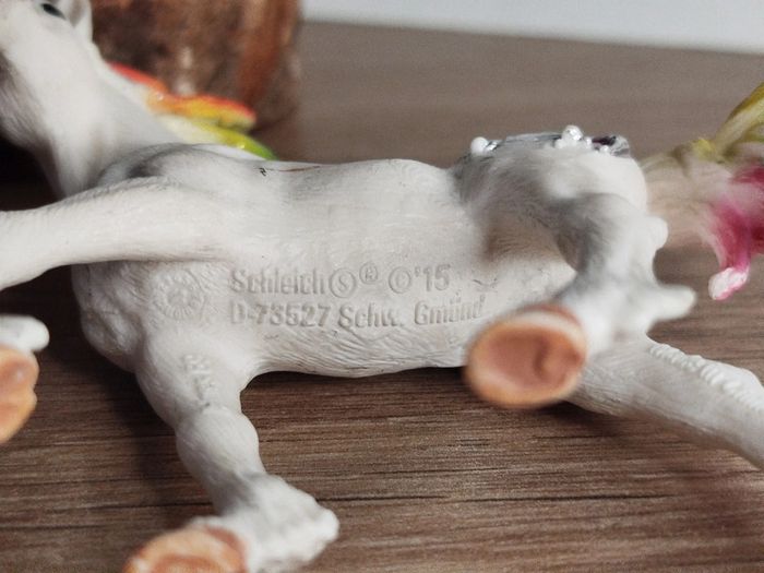 Figurine bébé licorne Figurine Animal imaginaire Bayala - photo numéro 4