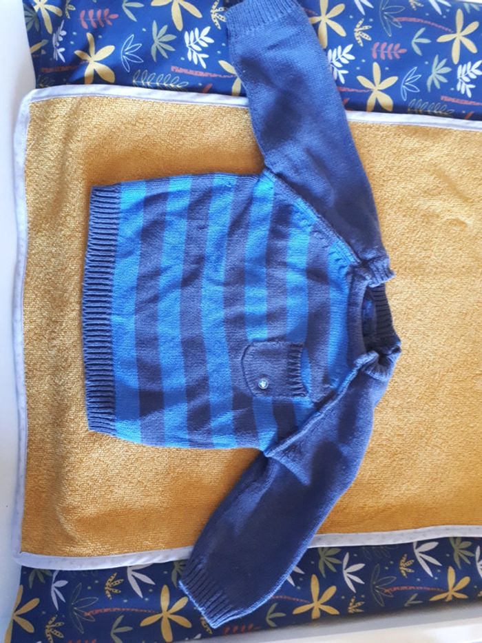 Pull 6 mois - photo numéro 2