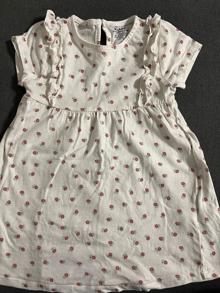 Robe fleurie Kiabi 18 mois - photo numéro 2