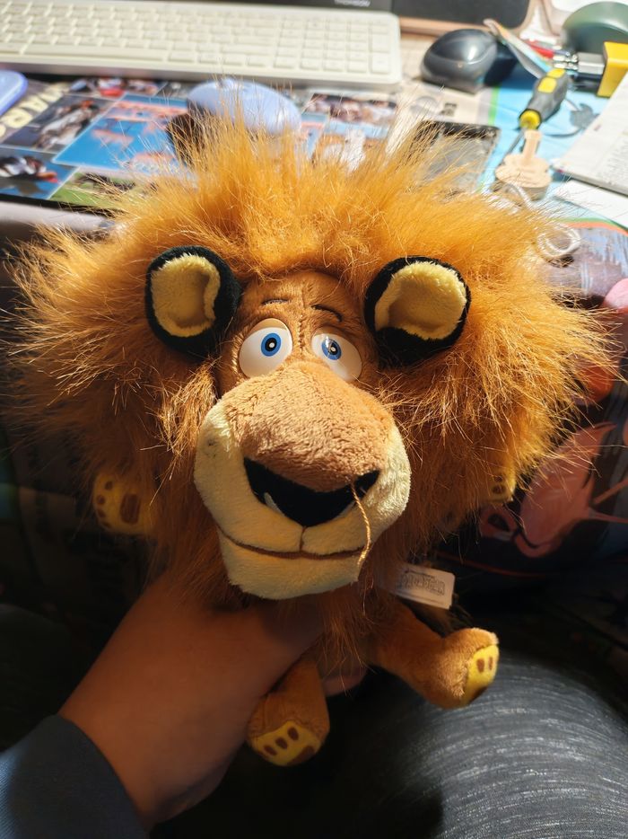 Peluche pingouin Madagascar