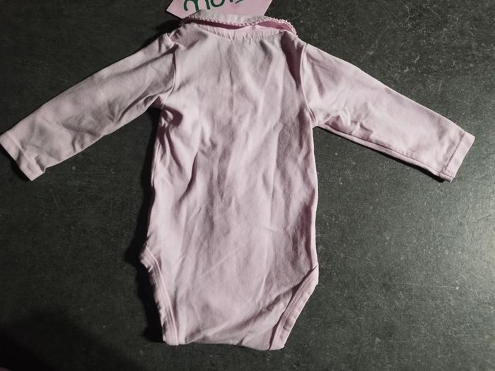 Ensemble rose 1 mois - photo numéro 4