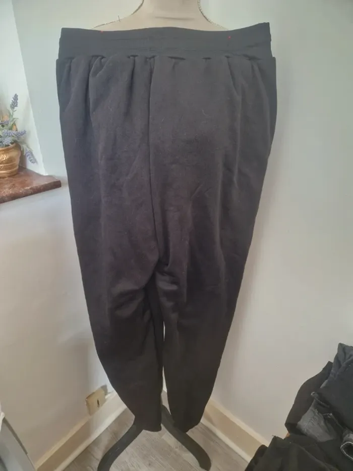 Pantalon de jogging pâte de chien cœur noir - photo numéro 4