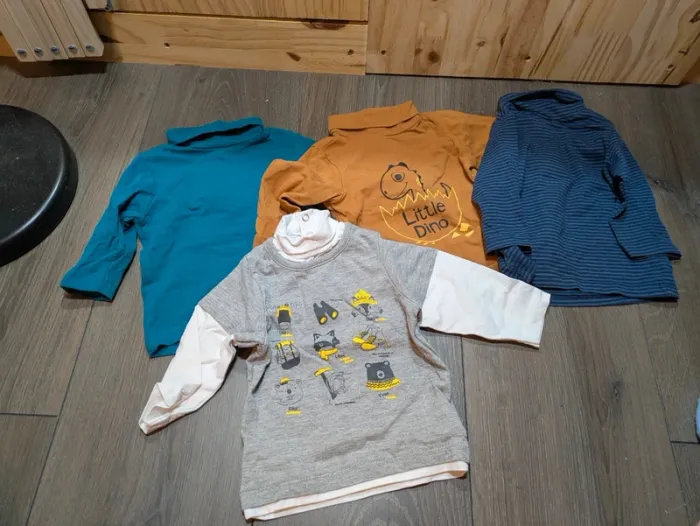 Lot 4 sous pulls t-shirts manches longues col roulé pat et ripaton et mes petits cailloux 3 mois