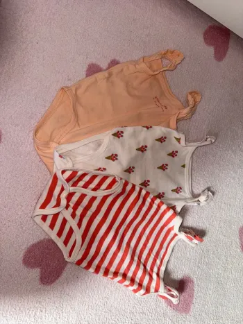 Lot de 3 bodys à bretelles