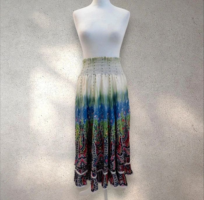Jupe longue fluide colorée et imprimée taille élastique taille unique