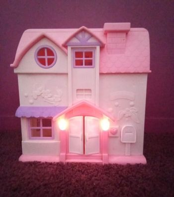 Maison pour poupée