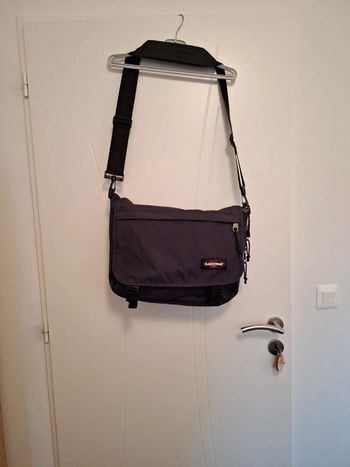Sac à bandoulière Eastpak