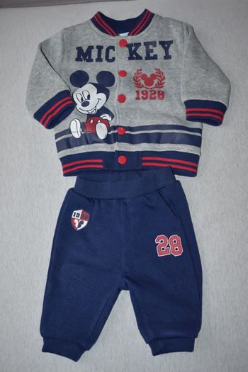 Ensemble Mickey T6mois