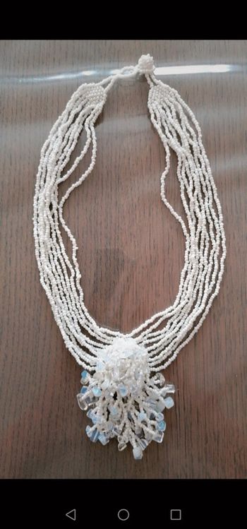 Magnifique collier de perles