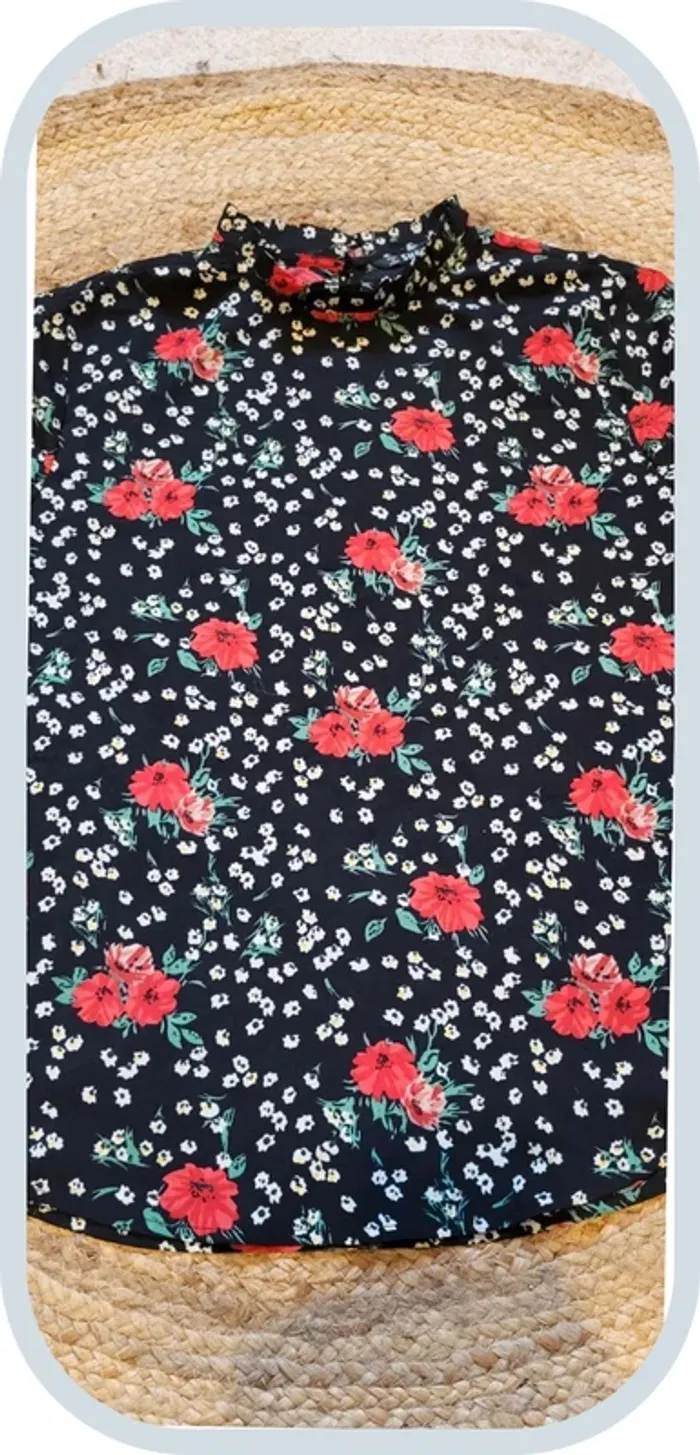 Blouse motif floral à manches longues - Shein - Noir - Femme - Très bon état - photo numéro 3