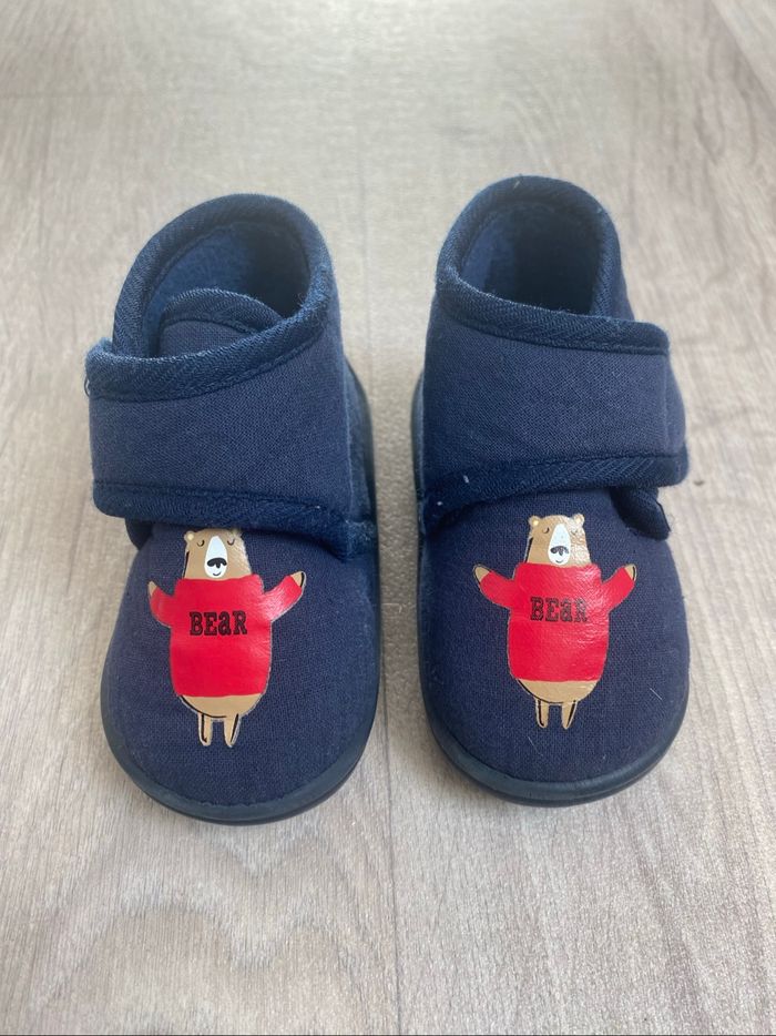 👟 Chaussons souples bébé motif petit ours 🐻💙 - photo numéro 2