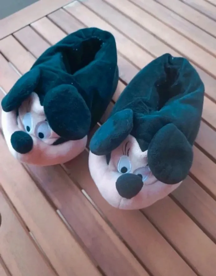 Pantoufles mickey pointure 29-30