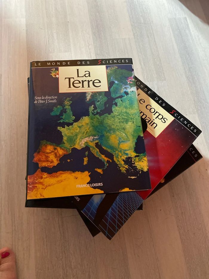 Livres Le monde des sciences