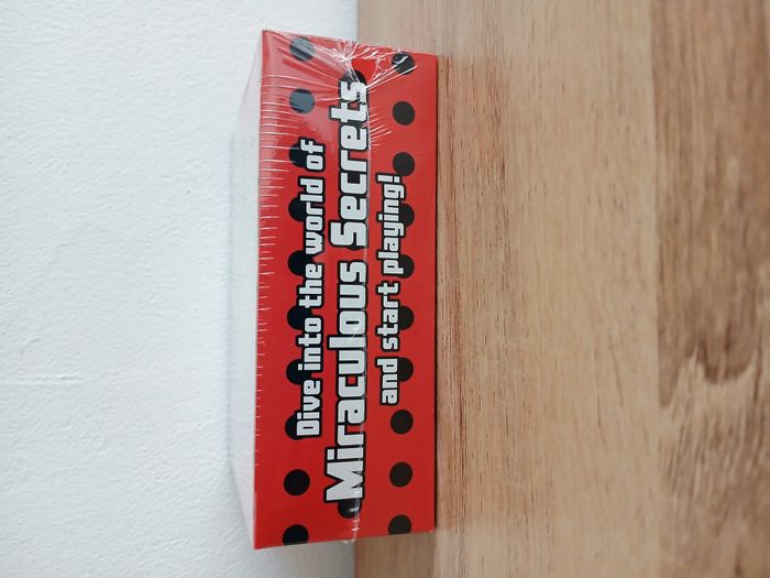 TGC Miraculous Secrets 24 Booster Cards en Display NEUF - photo numéro 2