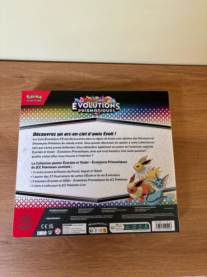 Pokémon Poster 8.5 Évolutions Prismatiques - photo numéro 2