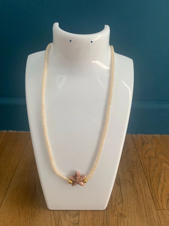 collier charm perles