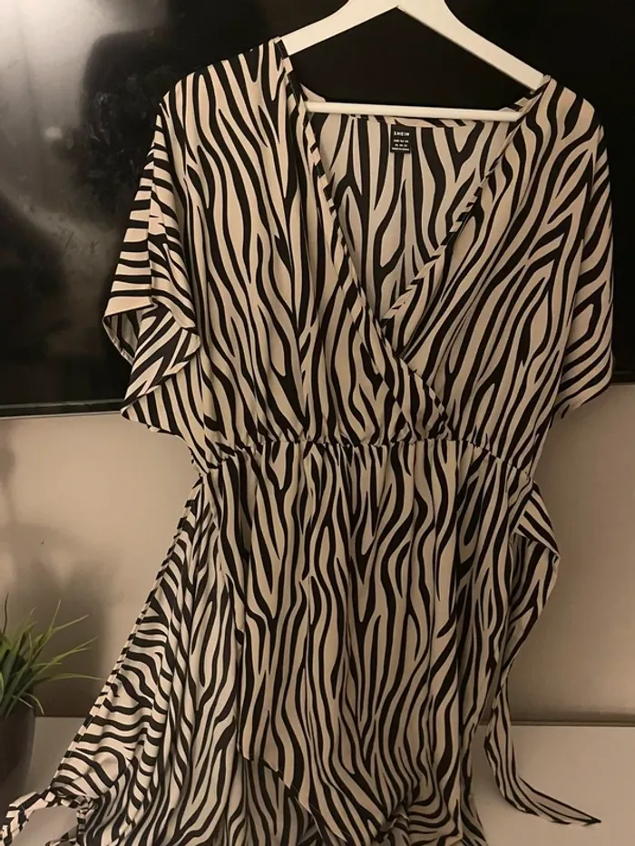 Robe motif zébrer