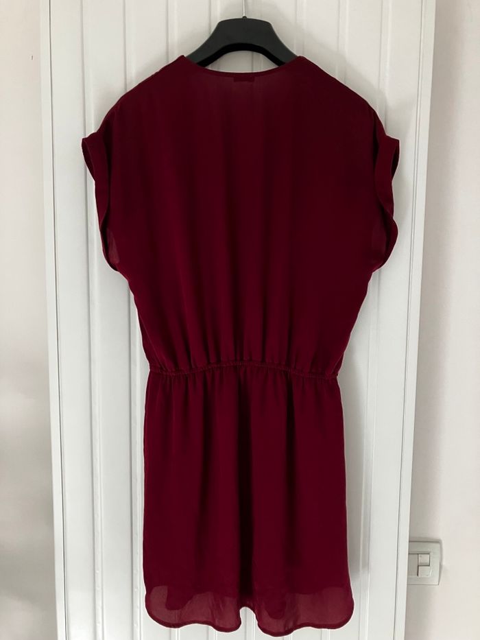Robe bordeaux - photo numéro 2