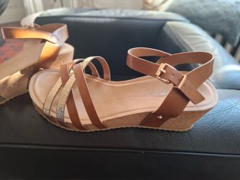 Sandale doré femme