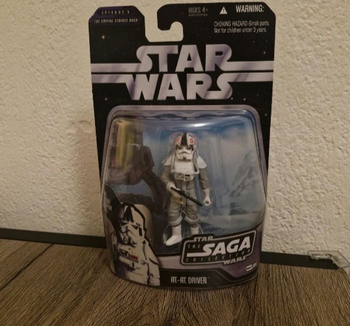 🚀 Figurine Star Wars Saga AT-AT Driver 🚀